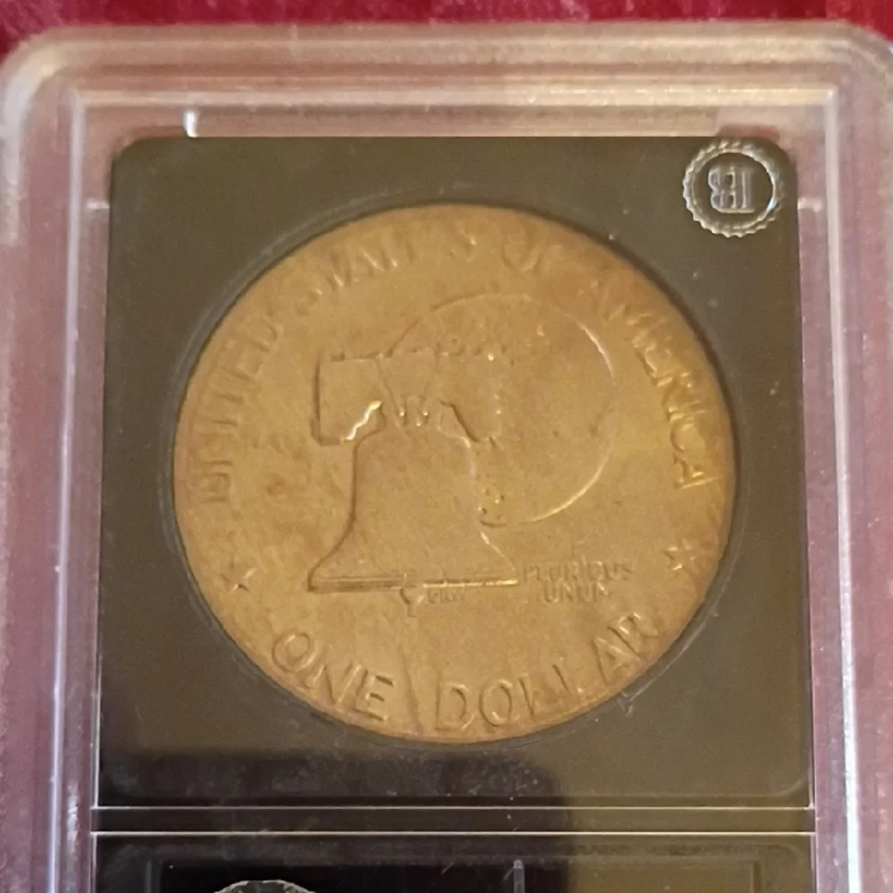 1976 Eisenhower Dollar in Acrylic Holder - Gold Tone
